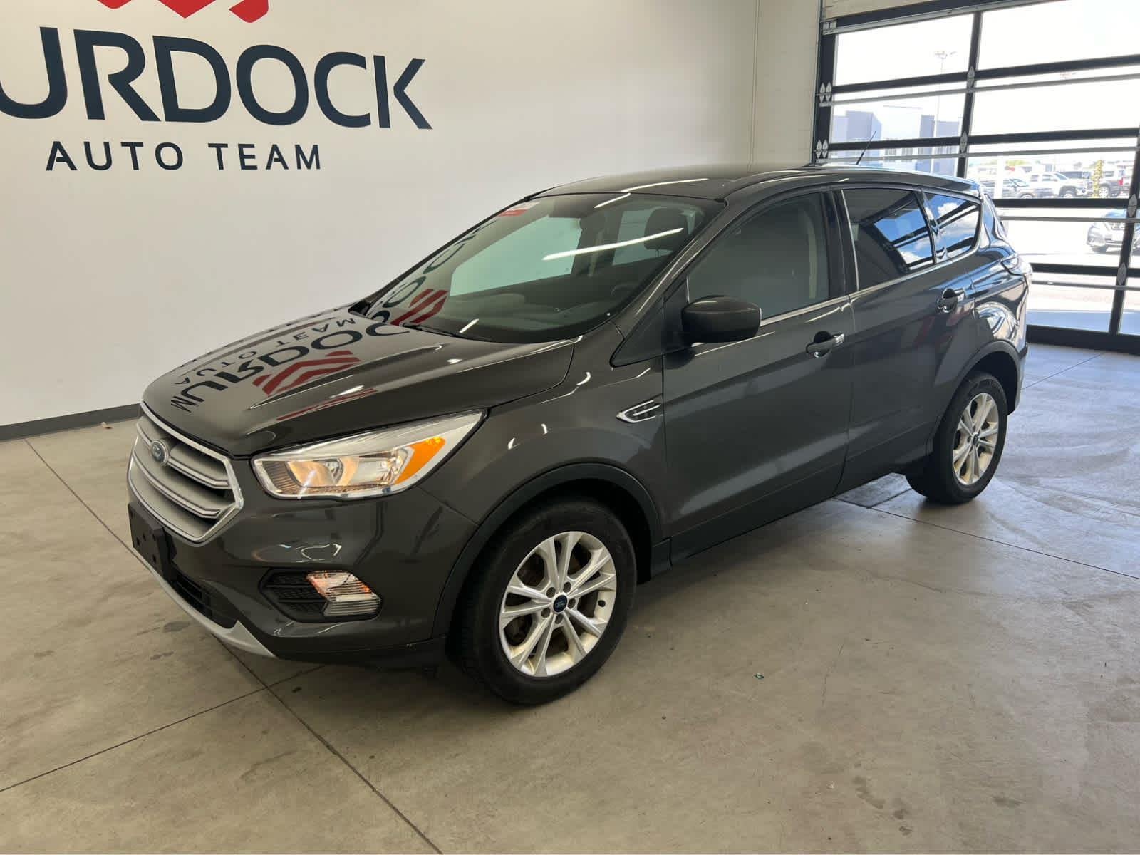 Used 2017 Magnetic Ford SE image 6