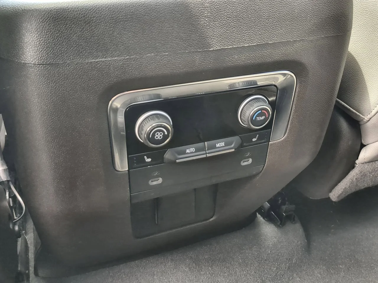 Used 2022 Summit White Chevrolet LT image 22