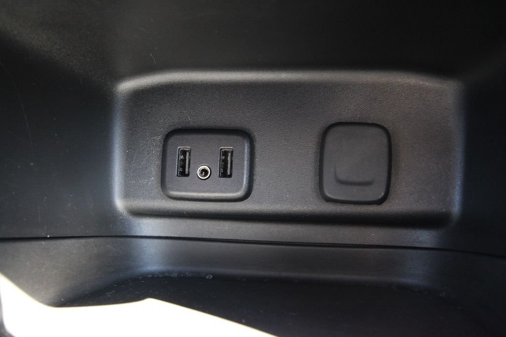 Used 2018 Gray Chevrolet LT image 25