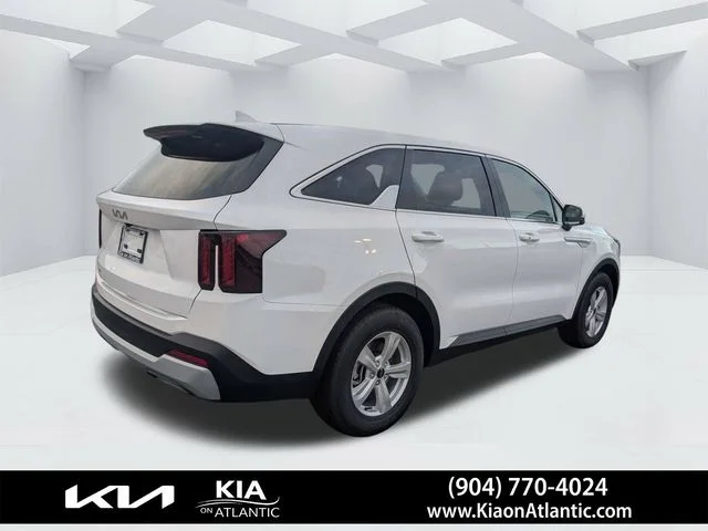 New 2026 Glacial White Pearl Kia LX image 4