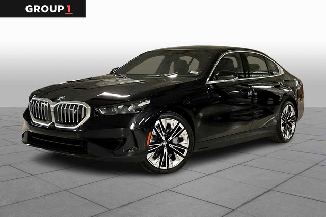 Pre-Owned 2026 BMW i5 eDrive40 With Navigation - Offsite Location