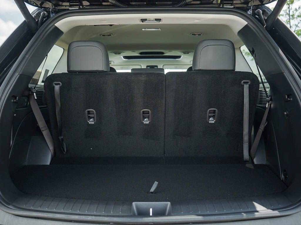 New 2026 Abyss Black Pearl Hyundai SEL Premium 7P AWD image 8