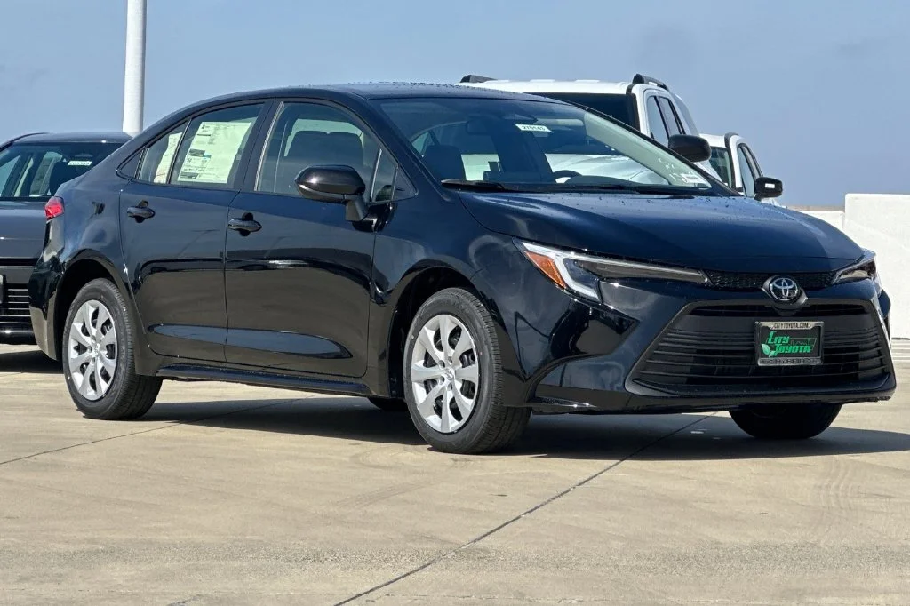 New 2027 Inked Toyota  LE image 2