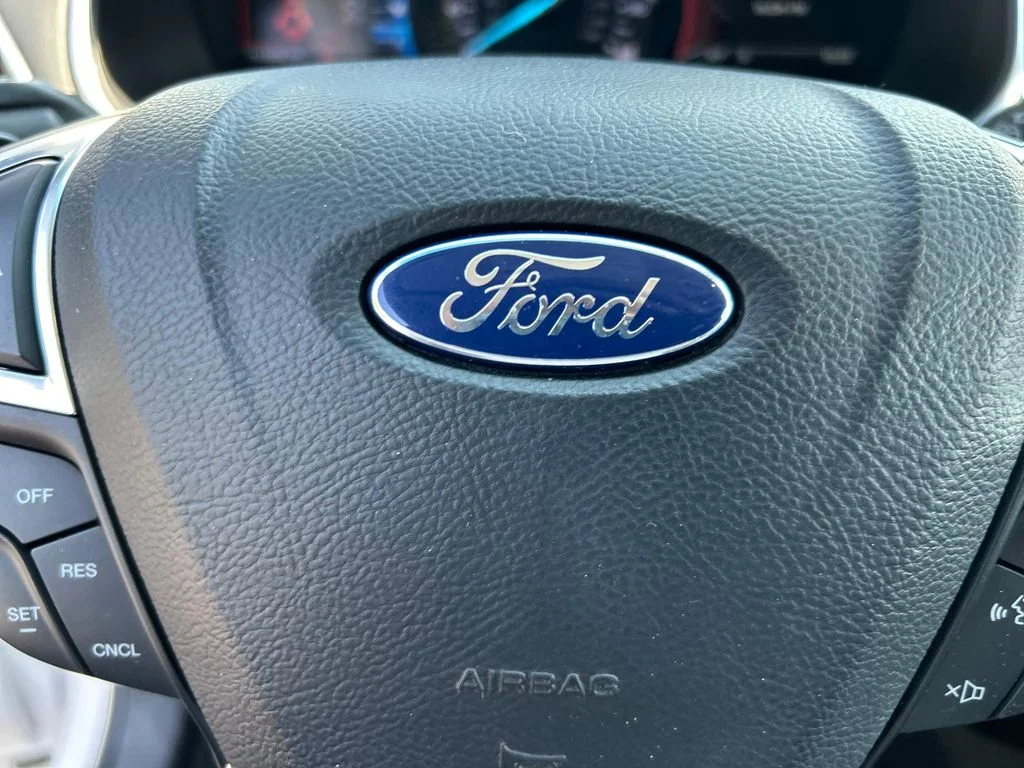 Used 2015 White Ford Titanium image 21