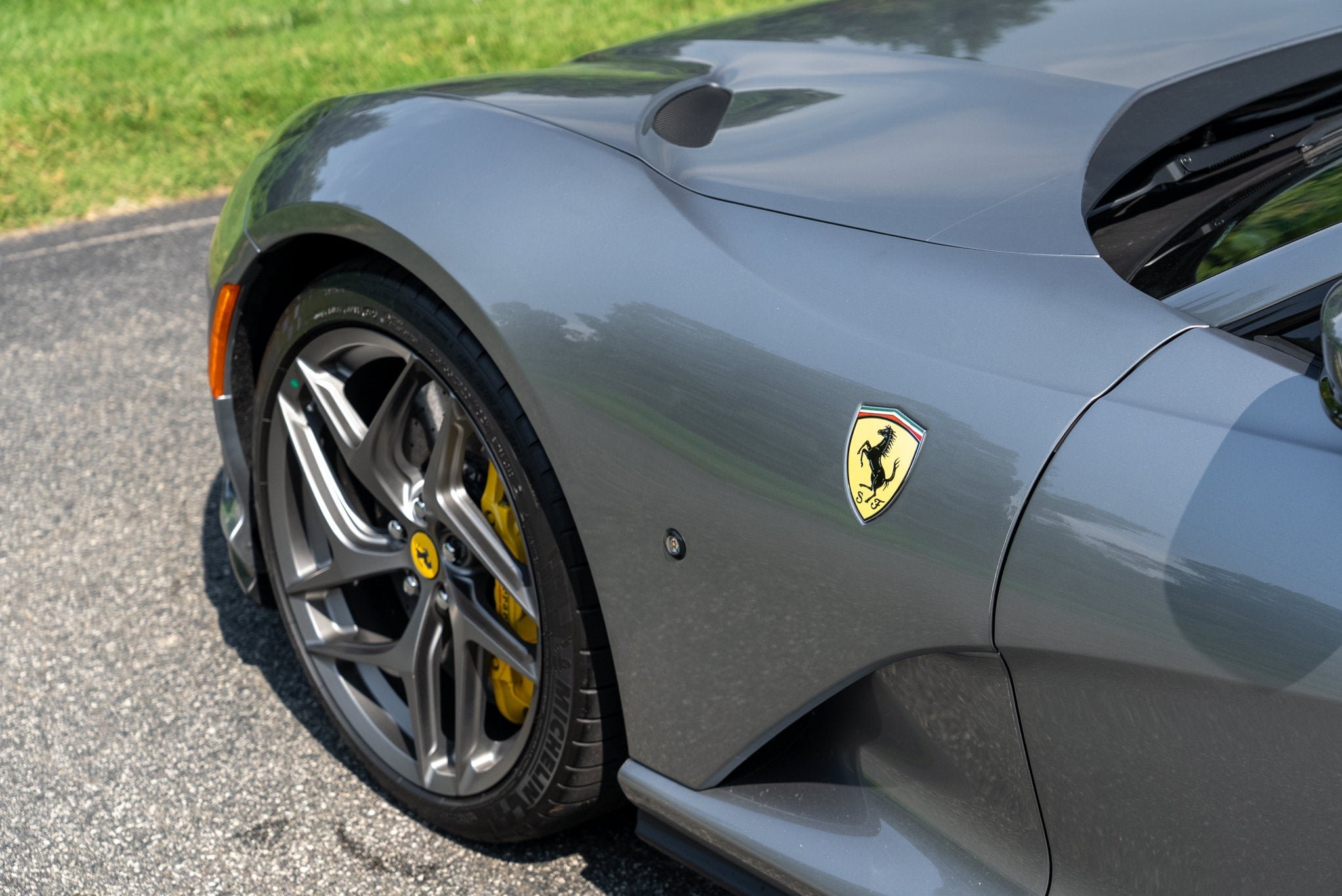 Certified Used 2020 Grigio Titanio Metall Ferrari  image 11