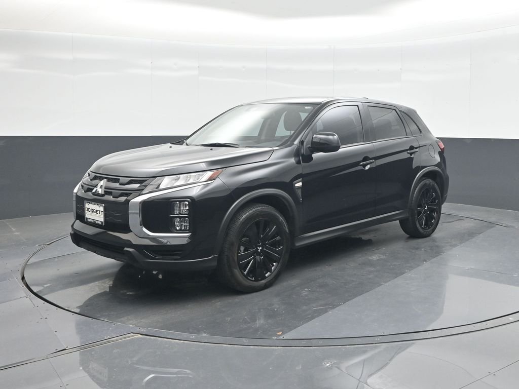 Used 2025  Mitsubishi 2.0 S image 1