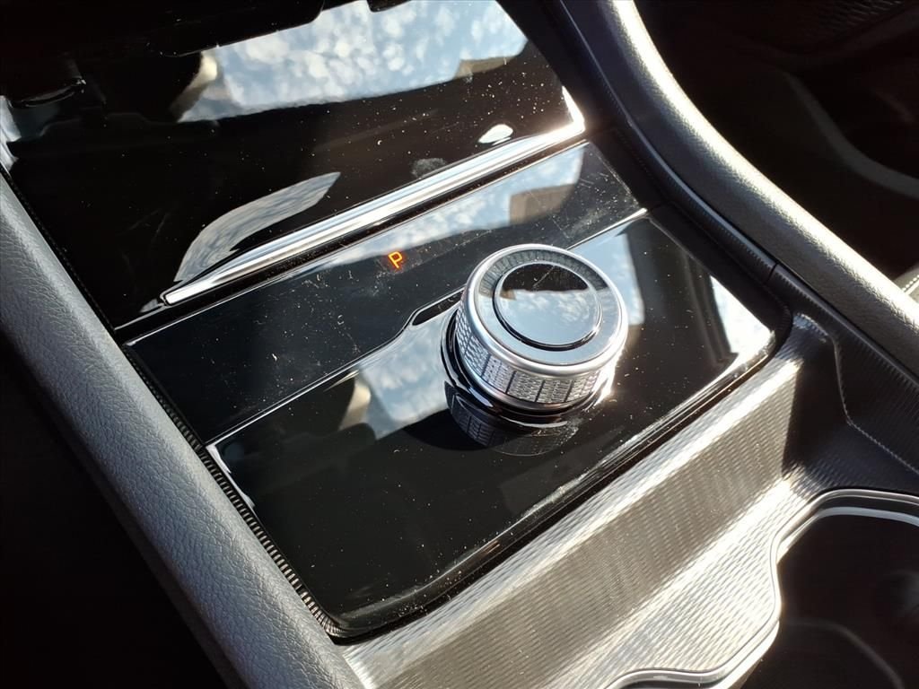 New 2025 Silver Zynith Exterior Paint Jeep Altitude X image 18