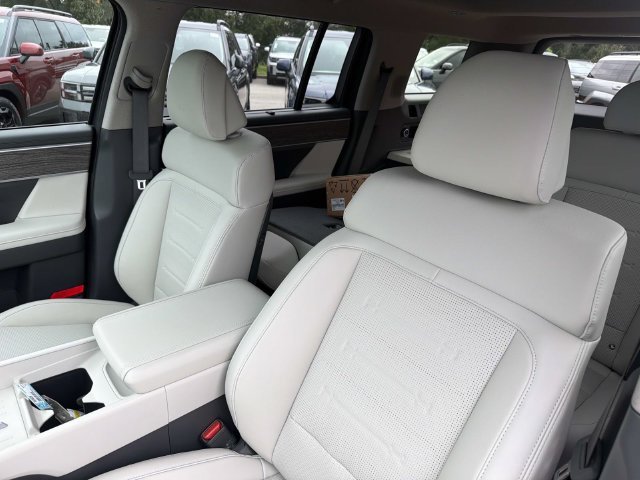 New 2027 Gray Hyundai Limited image 11