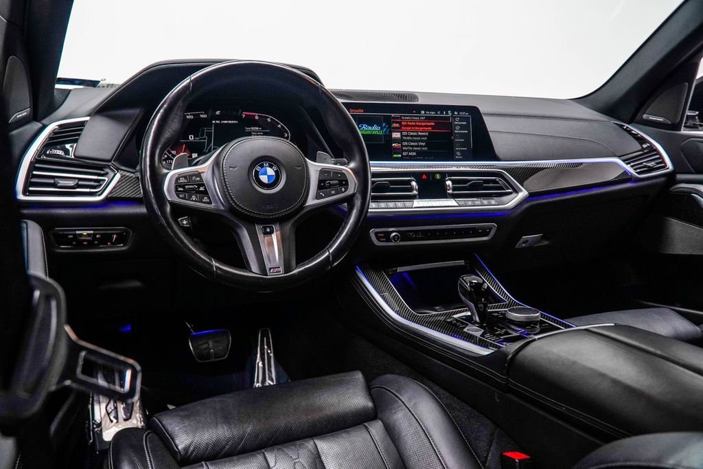Used 2022 White BMW M50i image 17
