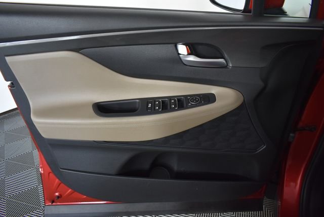 Used 2023 Red Hyundai SE image 24
