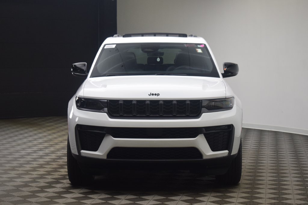New 2027 Bright White Clear-Coat Paint Jeep Altitude image 2