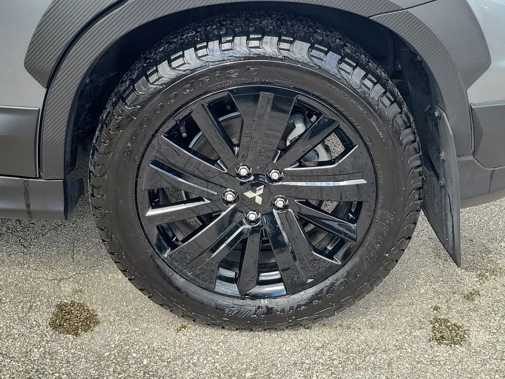 Used 2024 Gray Mitsubishi 2.0 Trail Edition image 15
