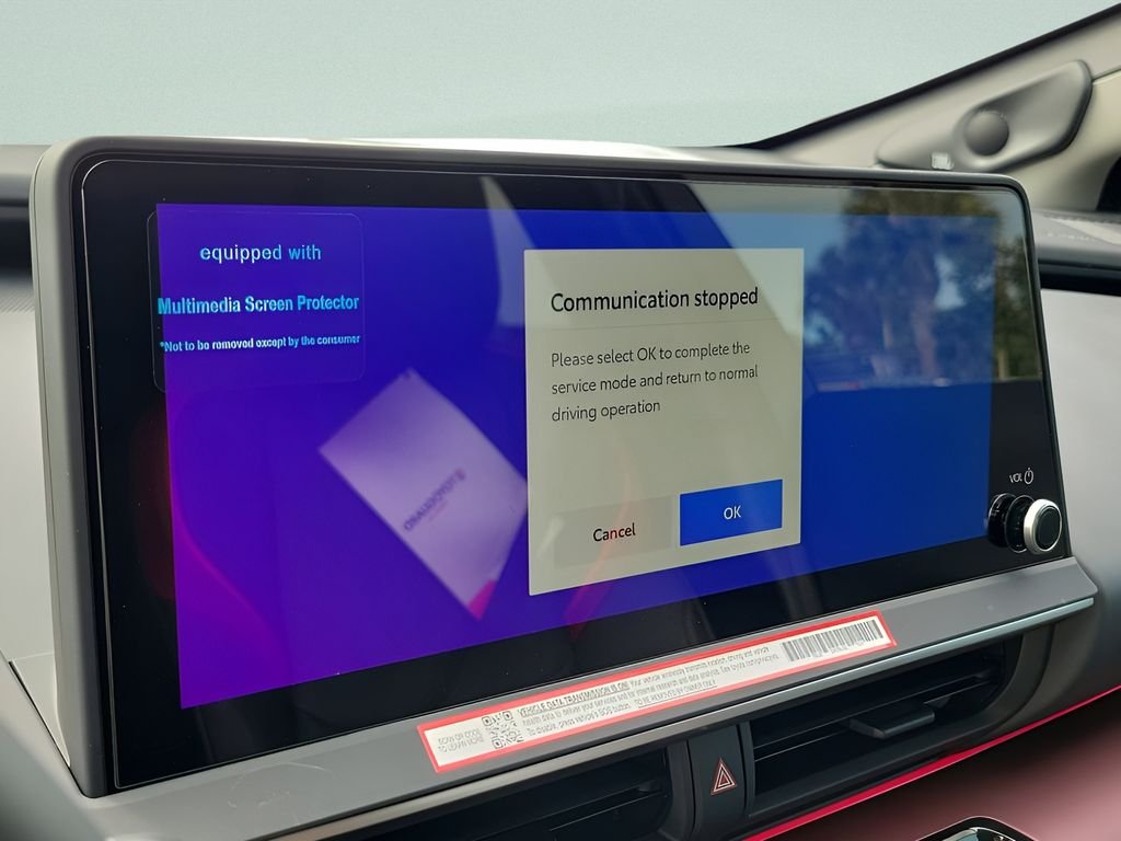 2026 Toyota Prius Plug-in Hybrid XSE Premium - Photo 17