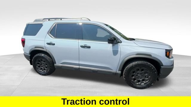 Certified Used 2026 Sonic Gray Pearl Honda TrailSport Elite Blackout image 8