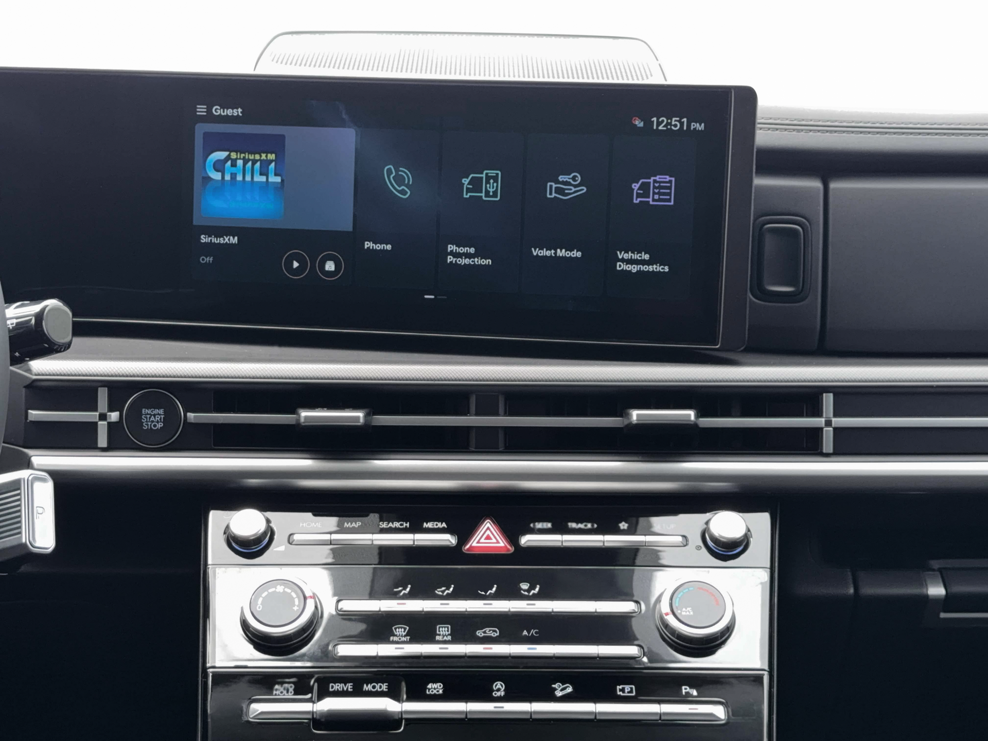 New 2027 White Hyundai SE AWD image 19