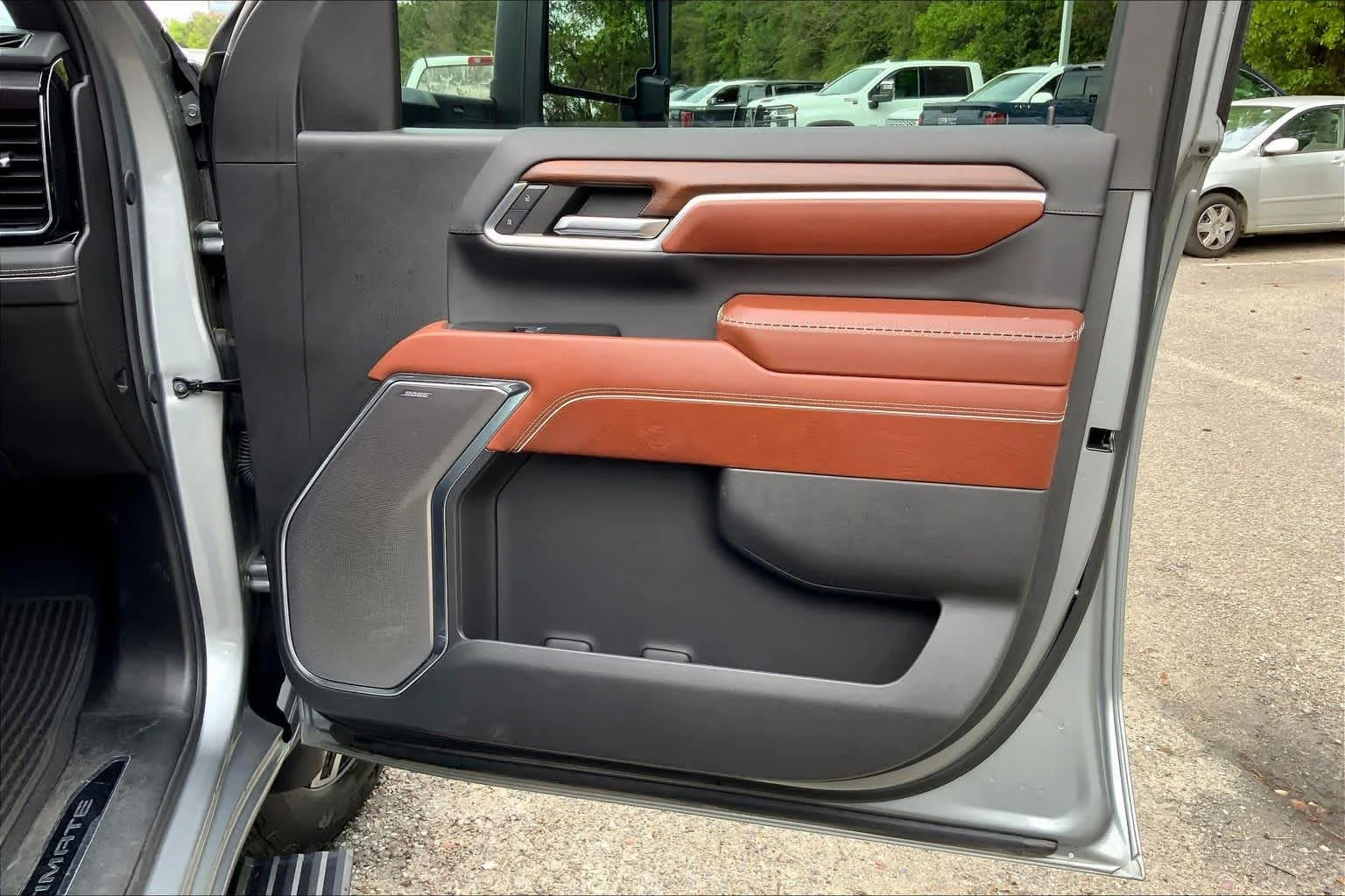 Used 2024 Sterling Metallic GMC Denali Ultimate image 34