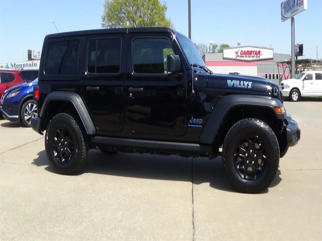 Used 2023 Black Clear Coat (px8) Jeep Sahara 4xe image 5