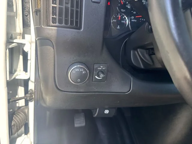 Used 2023 White GMC Work Van image 22