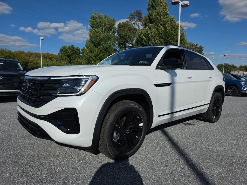 2026 Volkswagen Atlas Cross Sport SEL R-LINE - Photo 2