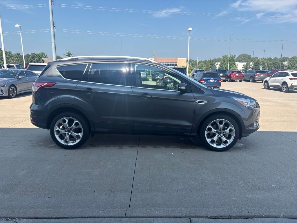 Used 2016 Magnetic Ford Titanium image 4