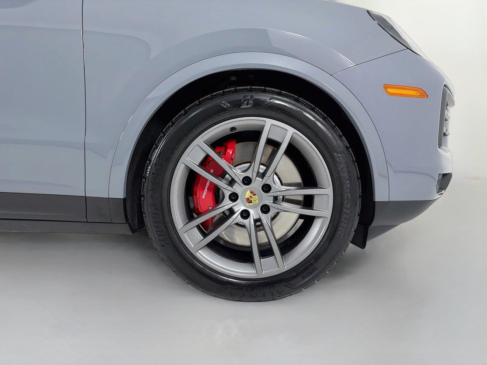 Used 2024 Arctic Grey Porsche S image 31