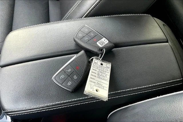 Used 2021 Gray Buick Essence image 35