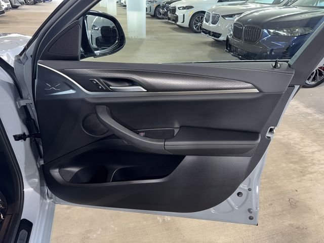 Used 2024 Brooklyn Grey Metallic BMW M40i image 9