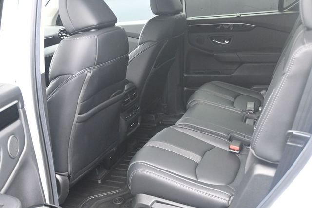 2025 Honda Pilot EX-L - Photo 16