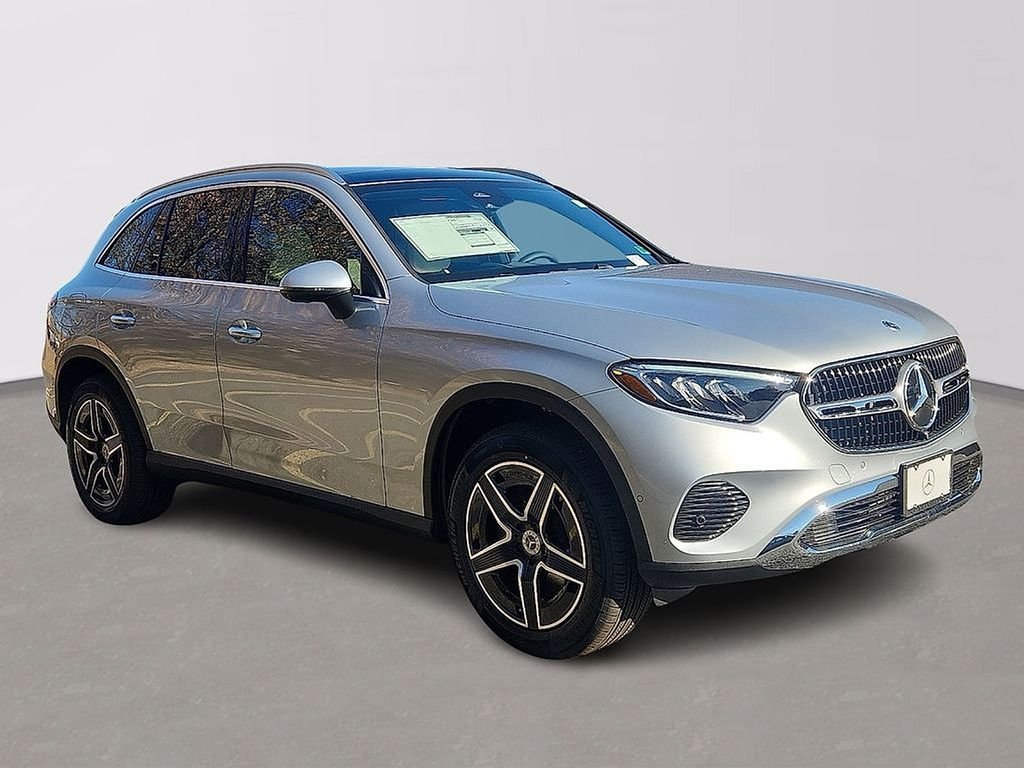 Used 2026 Cirrus Silver Metallic Mercedes-Benz GLC 300 image 2