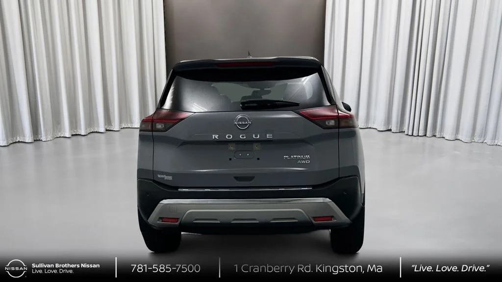 Used 2023 Gray Nissan Platinum image 6