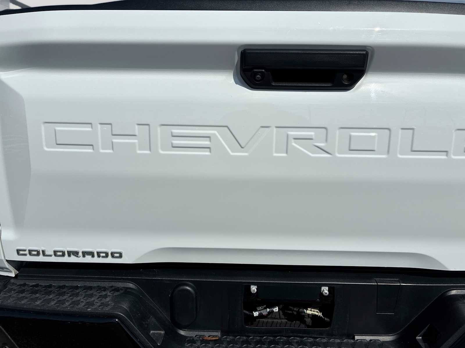 Certified Used 2023 Summit White Chevrolet Z71 image 31