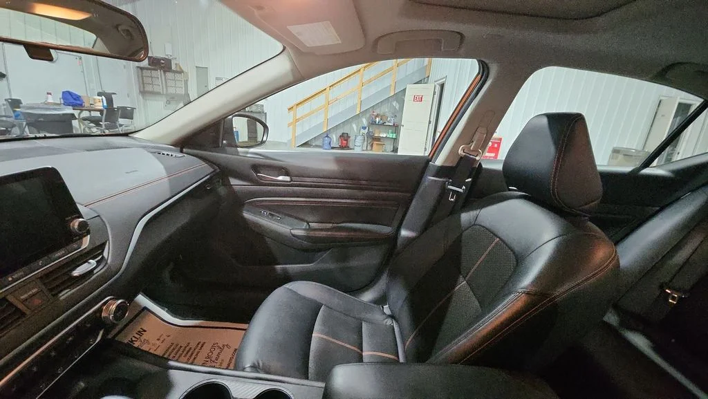 Used 2021 Orange Nissan 2.0 SR image 11