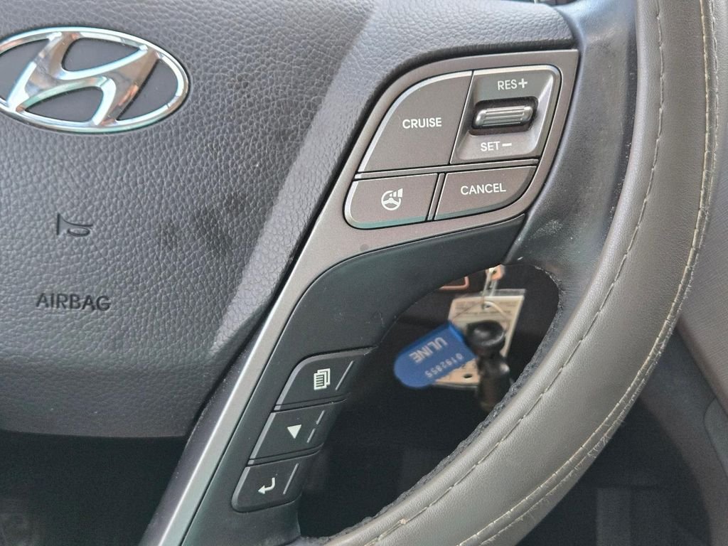 Used 2014 Black Hyundai Base image 20
