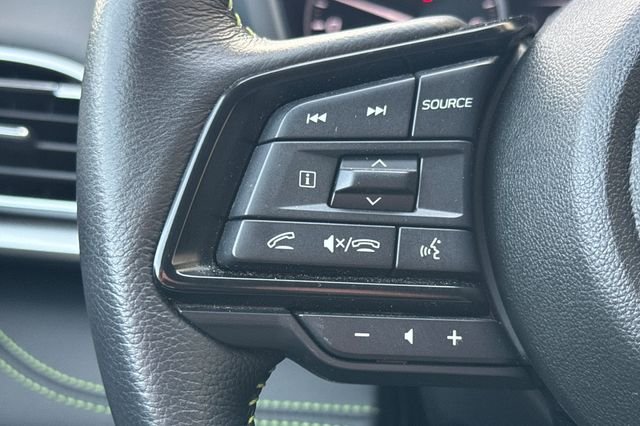 Used 2025 White Subaru Onyx Edition image 29