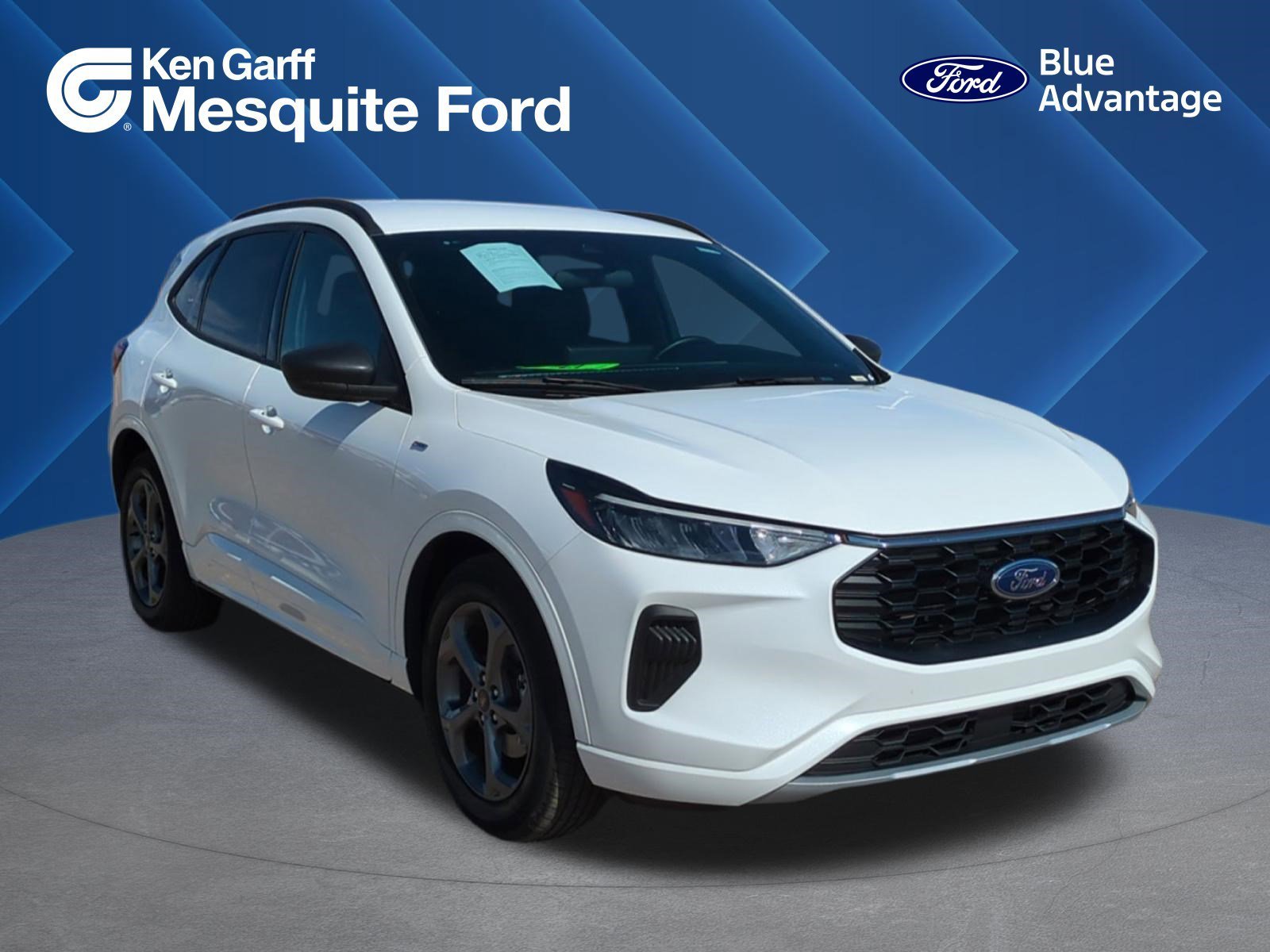 2023 Ford Escape ST-Line FWD's photo