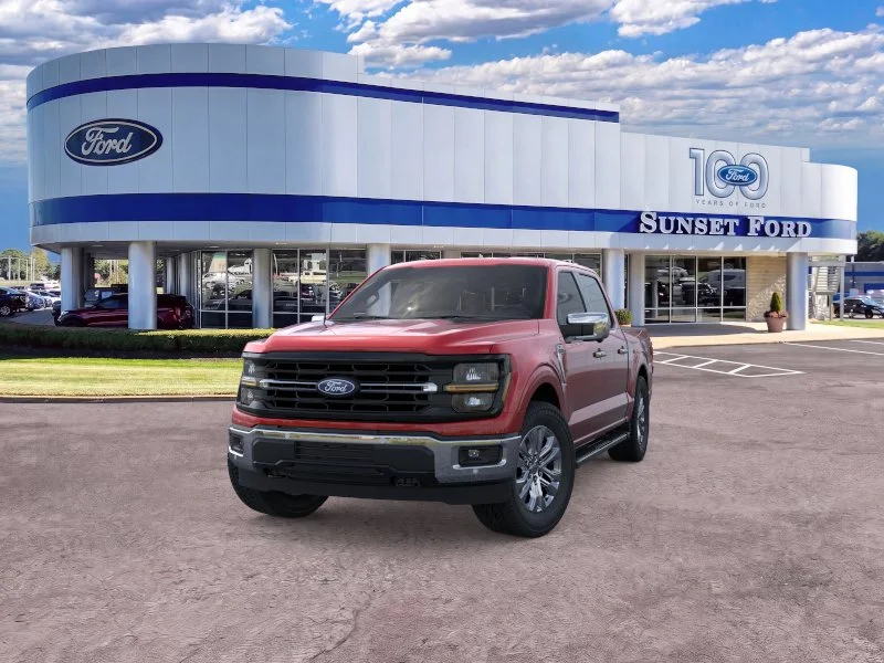 New 2026 Ruby Red Metallic Tinted Clearcoat Ford XLT image 2