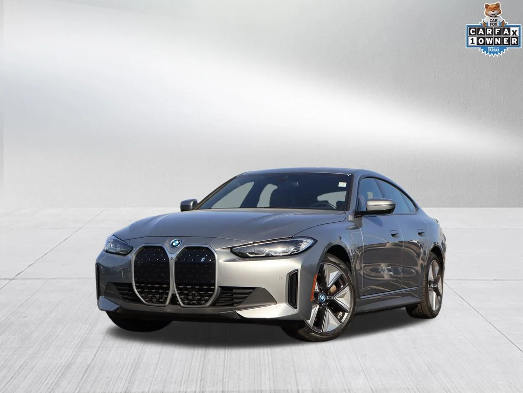 2023 BMW i4 eDrive35's photo