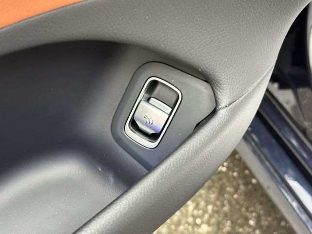 Certified Used 2022 Blue Mercedes-Benz S 580 image 13