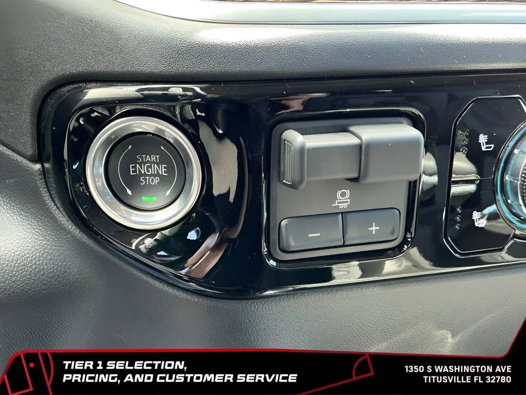 Used 2025 Cardinal Red GMC Elevation image 29