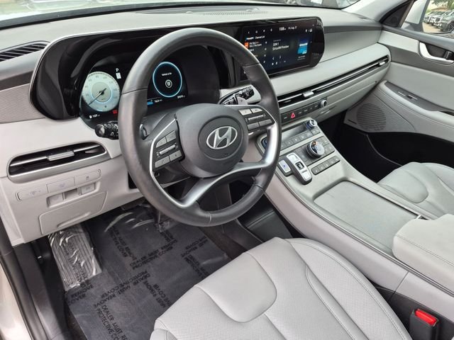 Used 2024 Silver Hyundai SEL image 10