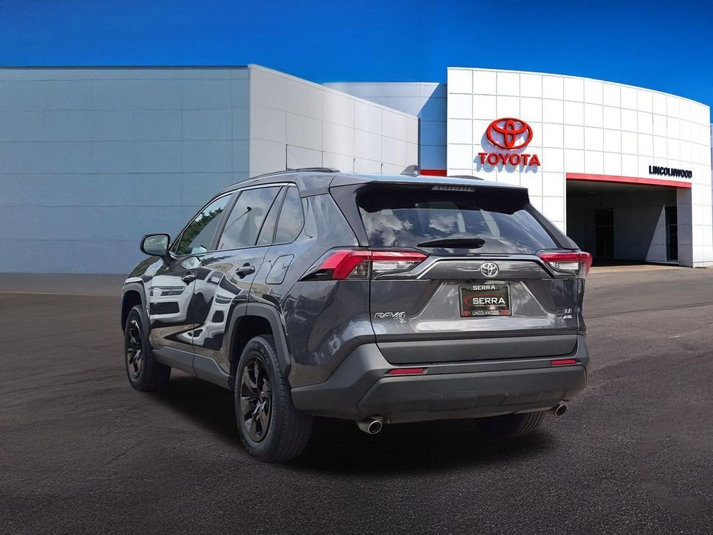 Used 2019 Gray Toyota LE image 12