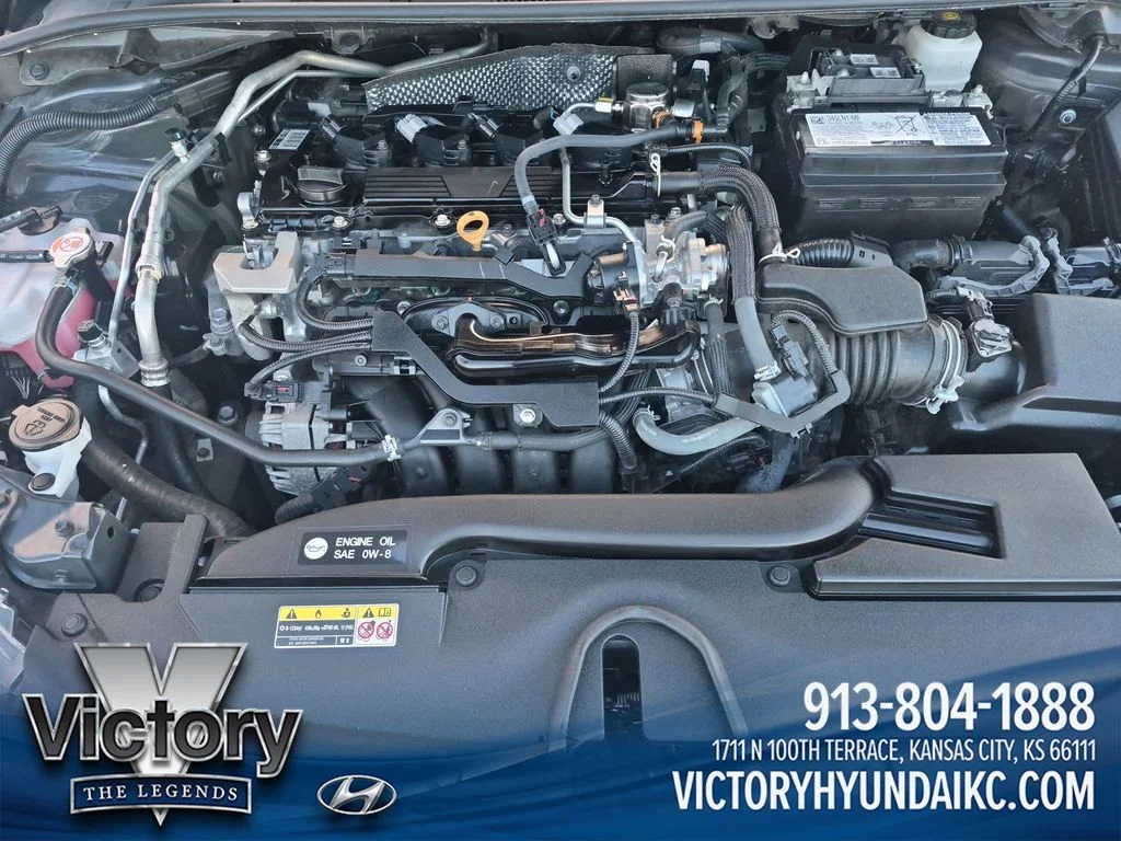 Used 2024  Toyota LE image 21
