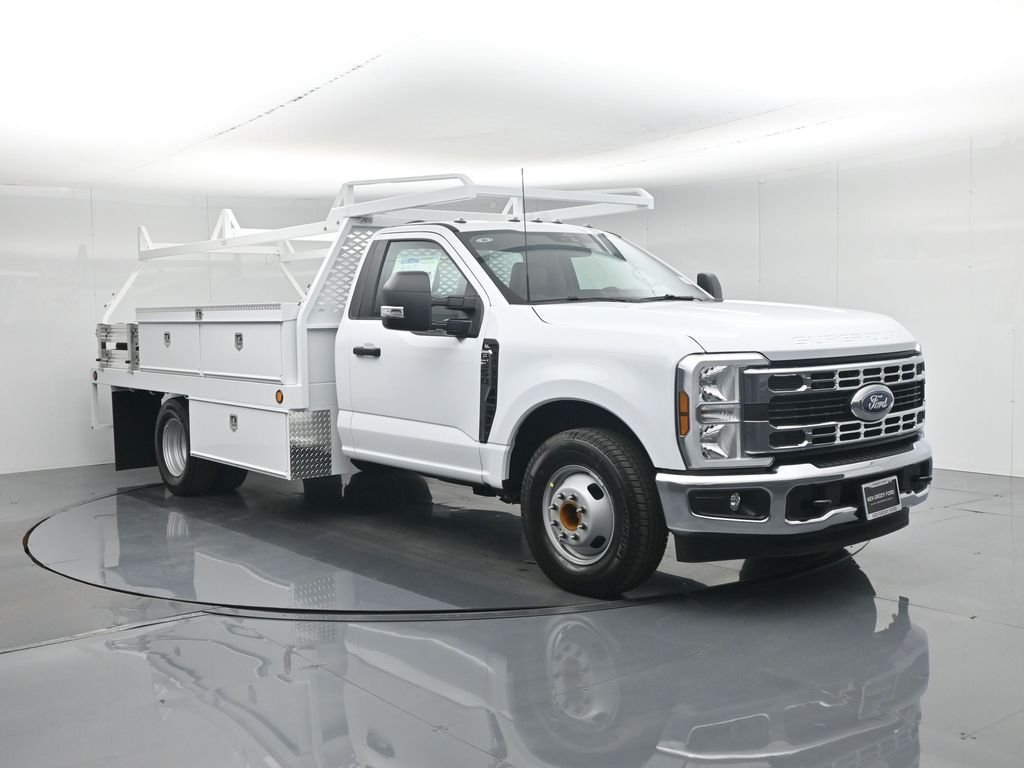 2026 Ford F-350 XL Regular Cab 169-In DRW's photo