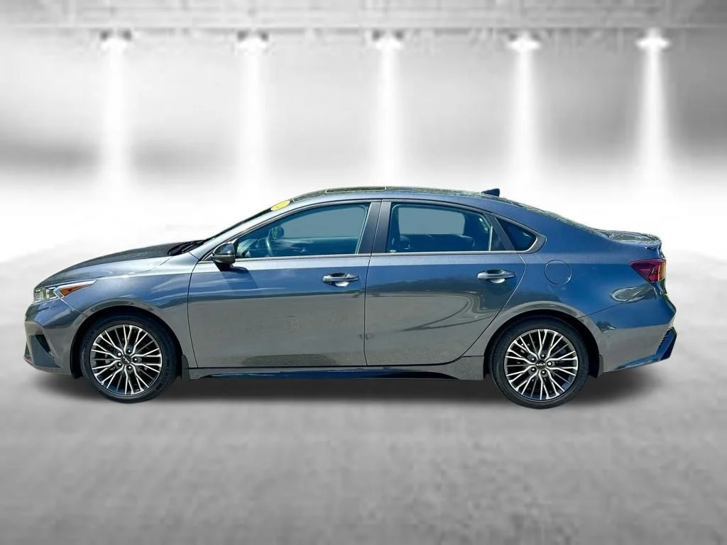Certified Used 2024 Gravity Gray Kia GT-Line image 8