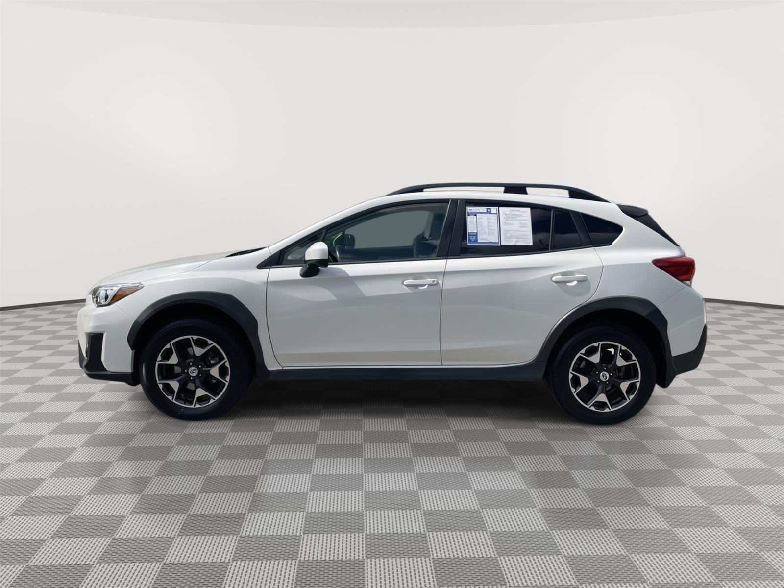 Used 2018 Crystal White Pearl Subaru Premium image 12
