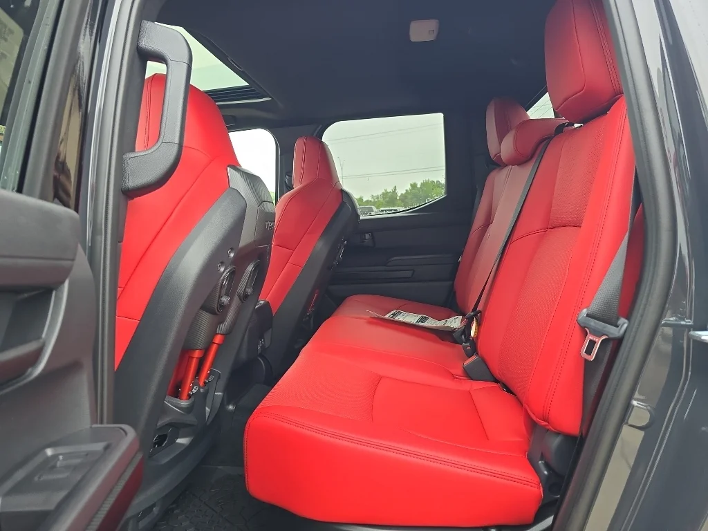 2026 Toyota Tacoma TRD Pro - Photo 9