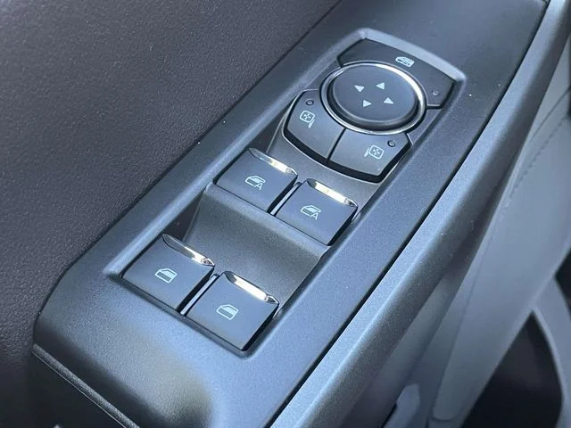 New 2026 Gray Ford XL image 17