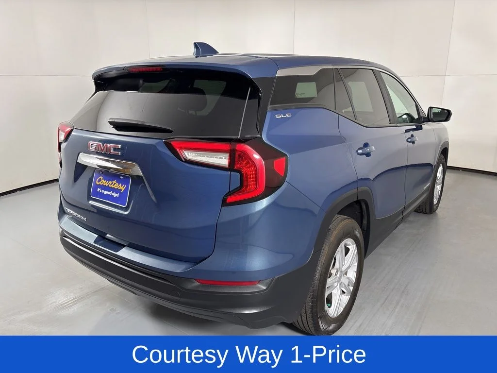Used 2024 Blue GMC SLE image 11