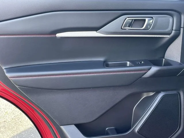 New 2026 Rapid Red Metallic Tinted Clearcoat Ford ST-Line image 10