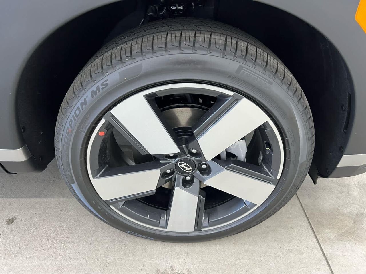 New 2026 Ecotronic Gray Hyundai Limited AWD image 8